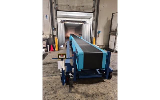Dyno telescopic belt conveyor for devanning containers